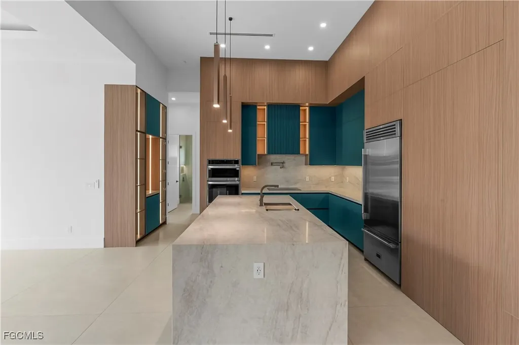 105 SW 33rd Place Cape Coral FL 33991