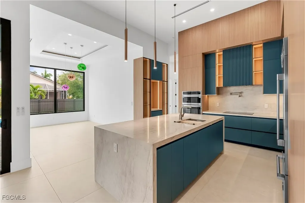 105 SW 33rd Place Cape Coral FL 33991