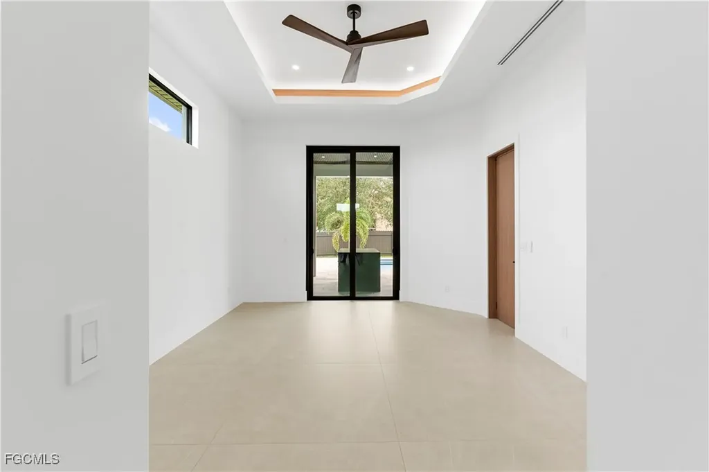 105 SW 33rd Place Cape Coral FL 33991