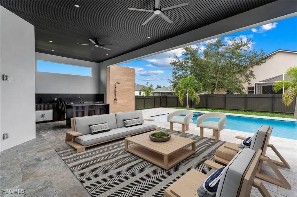 105 SW 33rd Place Cape Coral FL 33991