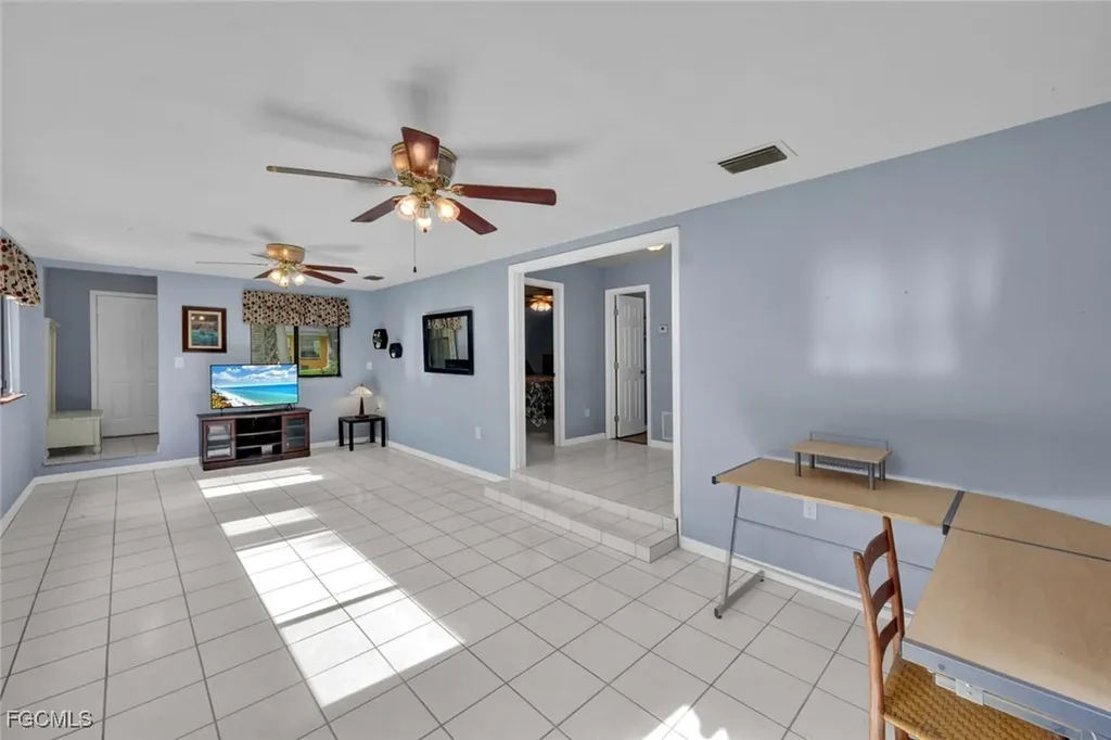 18200 Elmwood Drive Alva FL 33920