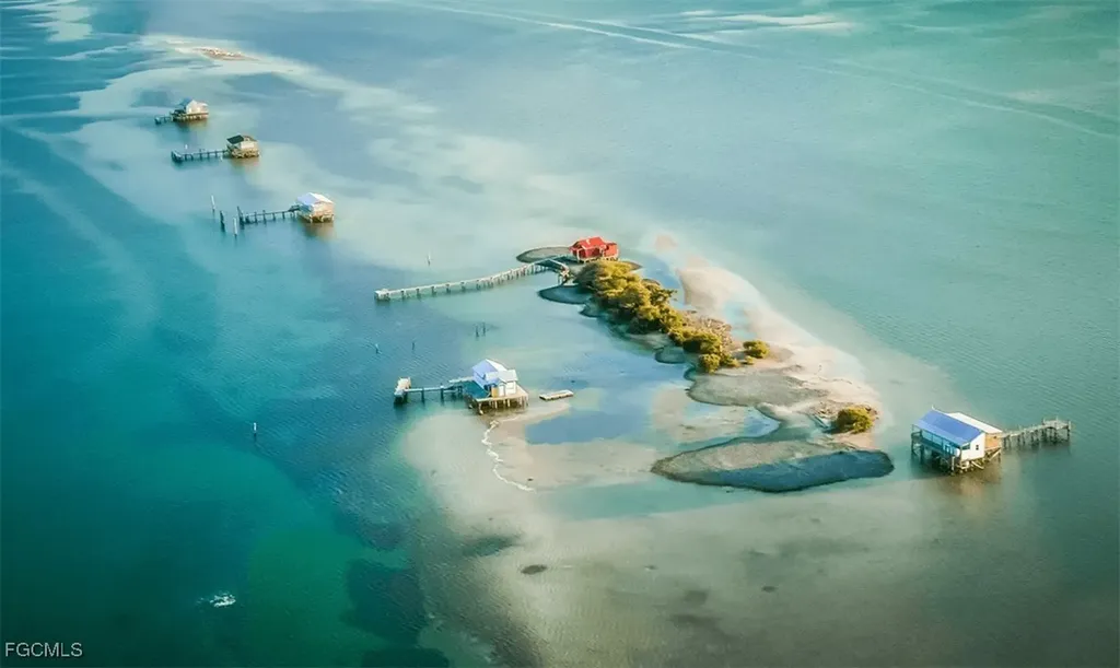 7201 Guava Avenue Bokeelia FL 33922