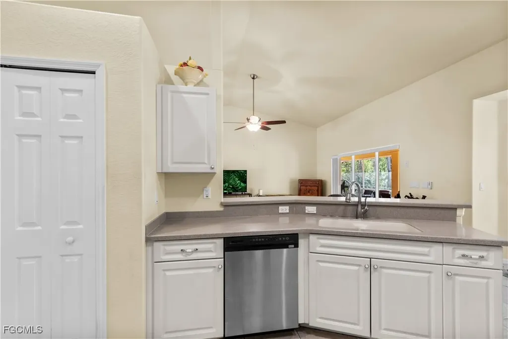 7201 Guava Avenue Bokeelia FL 33922