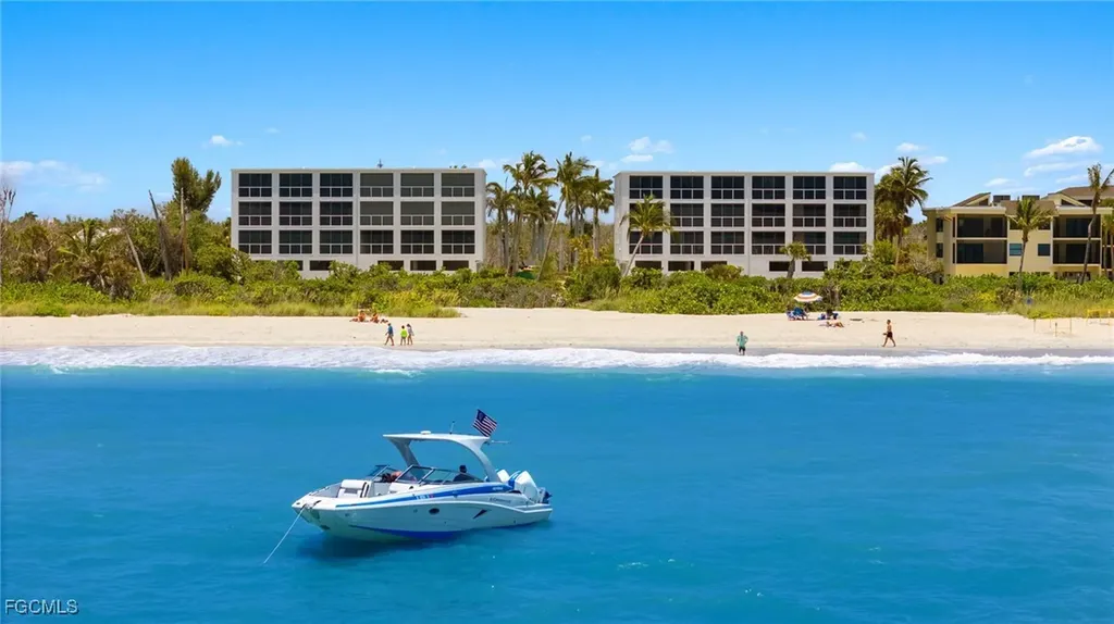 Sanibel FL, 2549 W Gulf Drive, Unit 106