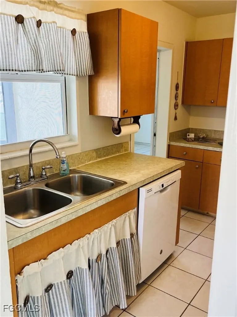 3018 Lafayette Street Fort Myers FL 33916