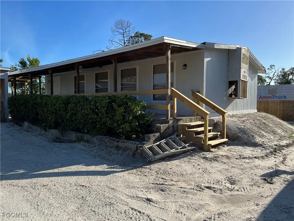 19531 Huber Road North Fort Myers FL 33917