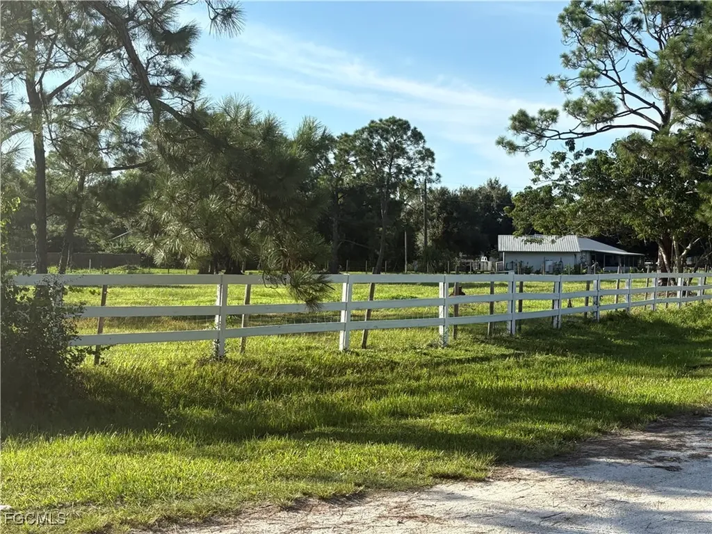 19531 Huber Road North Fort Myers FL 33917