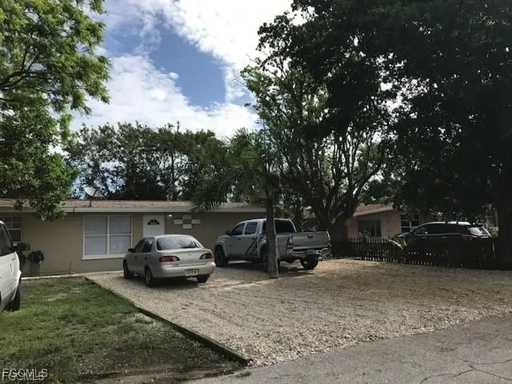 2181 Coronet Street Fort Myers FL 33907