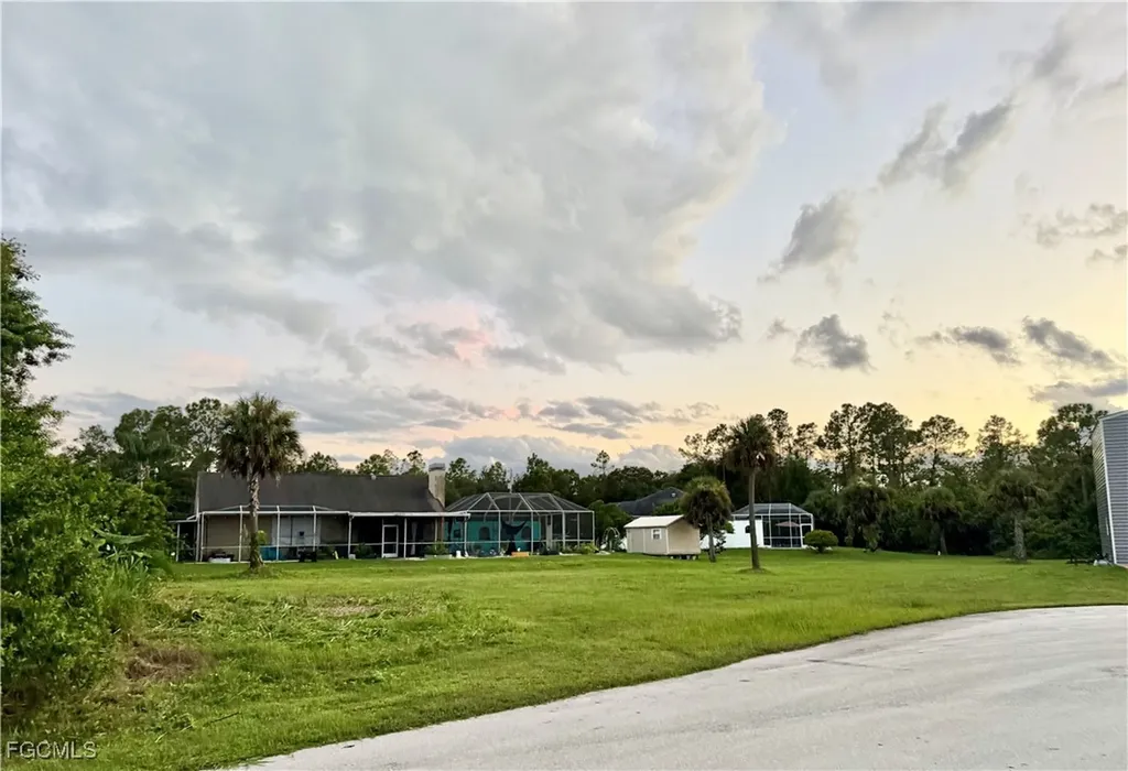 2905 Bassinger Street Lehigh Acres FL 33972