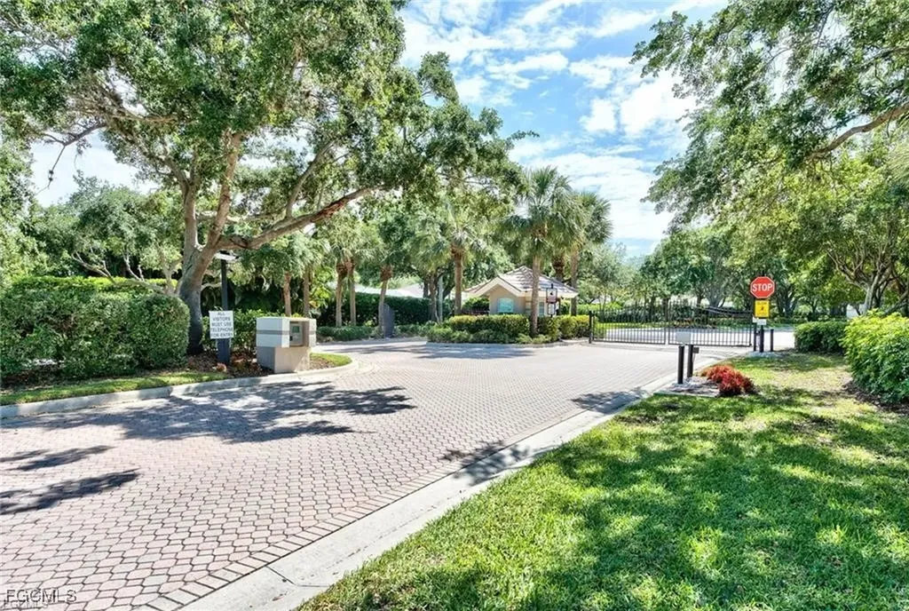8850 Creek Run Drive Bonita Springs FL 34135