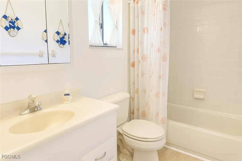 11110 Caravel Circle Fort Myers FL 33908