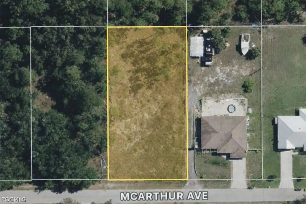 1206 Mcarthur Avenue Lehigh Acres FL 33972