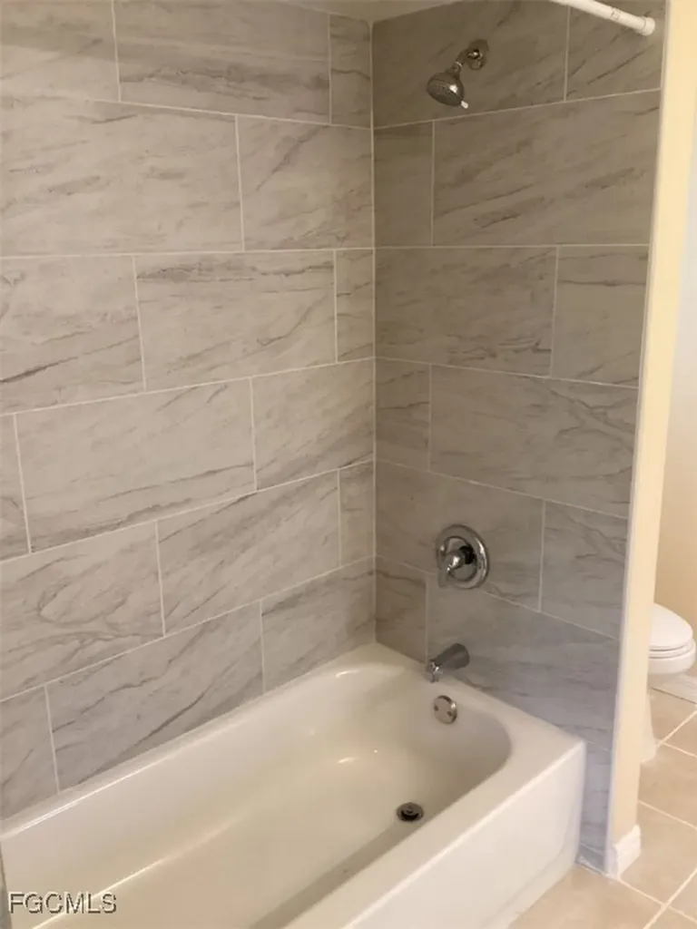 1436 SE 10th Terrace Cape Coral FL 33990