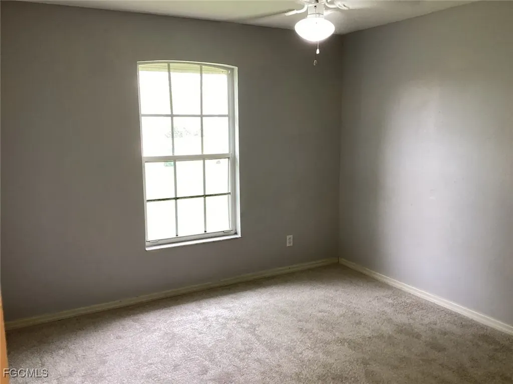 1436 SE 10th Terrace Cape Coral FL 33990