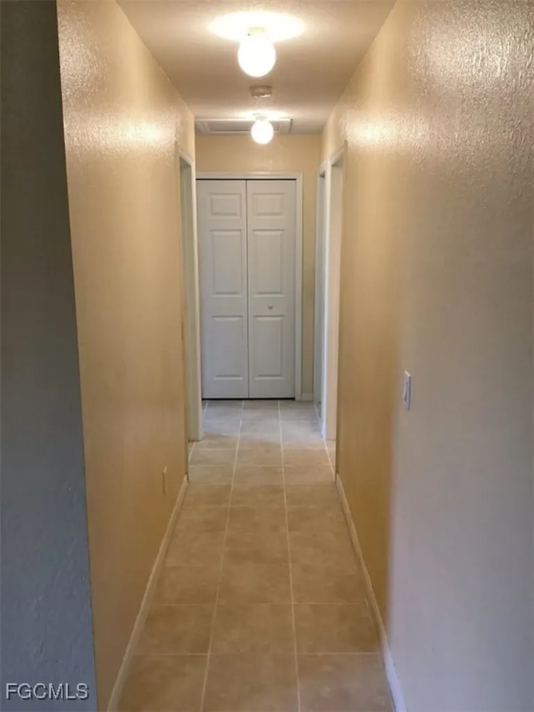 1436 SE 10th Terrace Cape Coral FL 33990