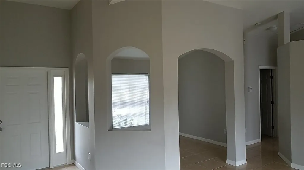 547 Kingsbury Lane Lehigh Acres FL 33974