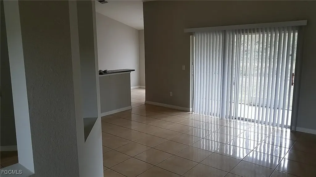 547 Kingsbury Lane Lehigh Acres FL 33974