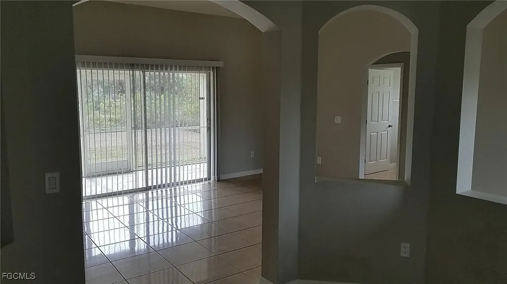 547 Kingsbury Lane Lehigh Acres FL 33974