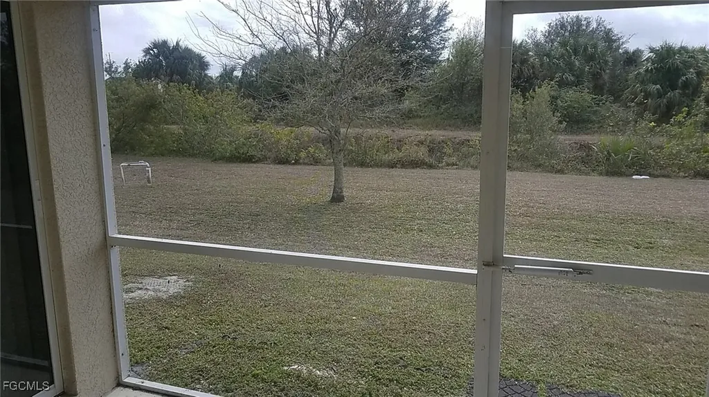 547 Kingsbury Lane Lehigh Acres FL 33974