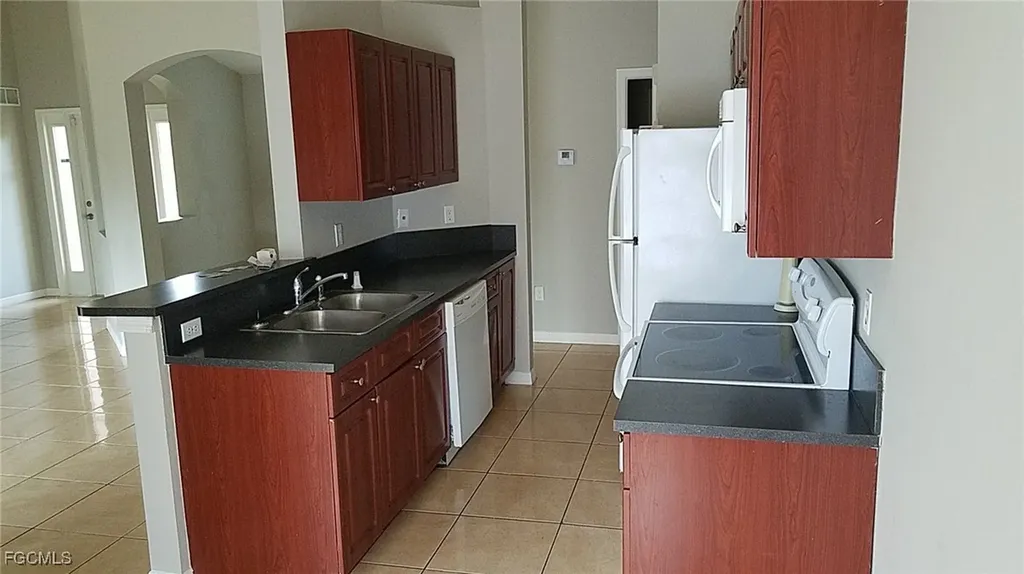 547 Kingsbury Lane Lehigh Acres FL 33974