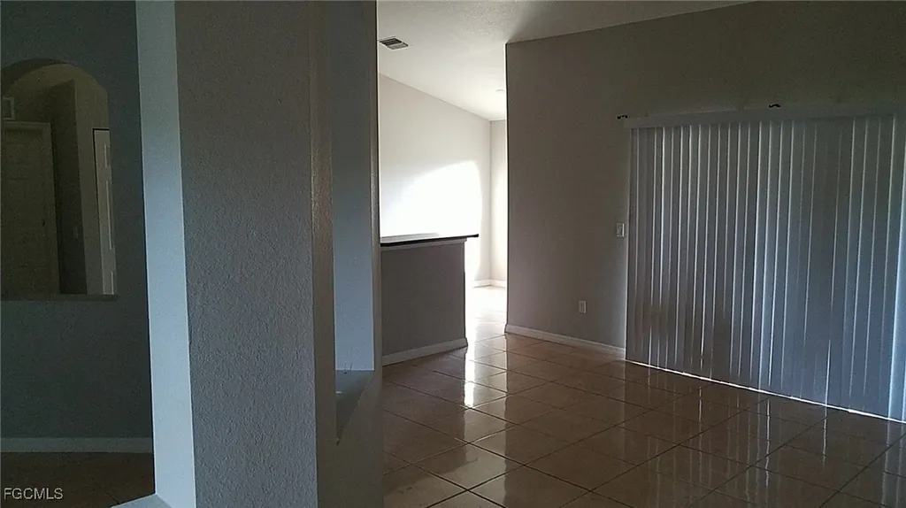 547 Kingsbury Lane Lehigh Acres FL 33974
