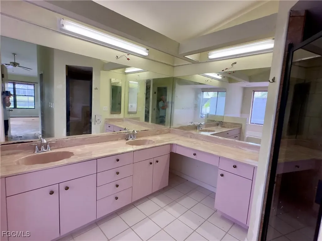 9382 Pineapple Road Fort Myers FL 33967