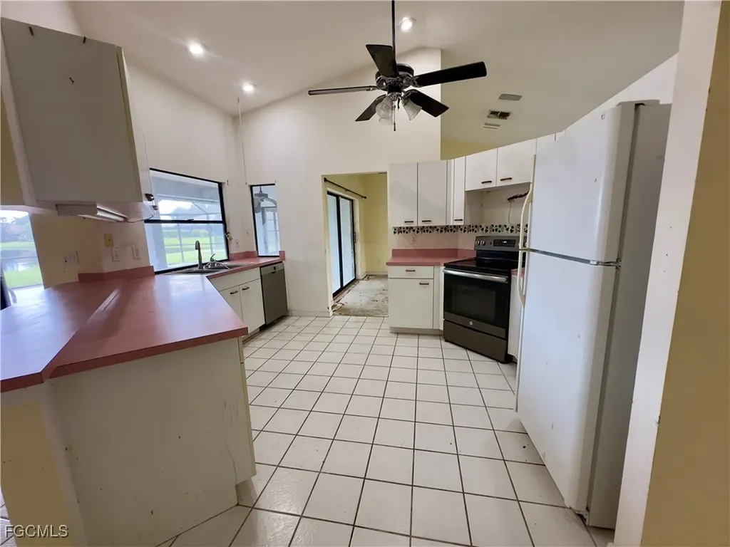 9382 Pineapple Road Fort Myers FL 33967