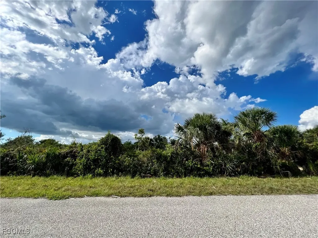14298 Montmarte Avenue Port Charlotte FL 33981