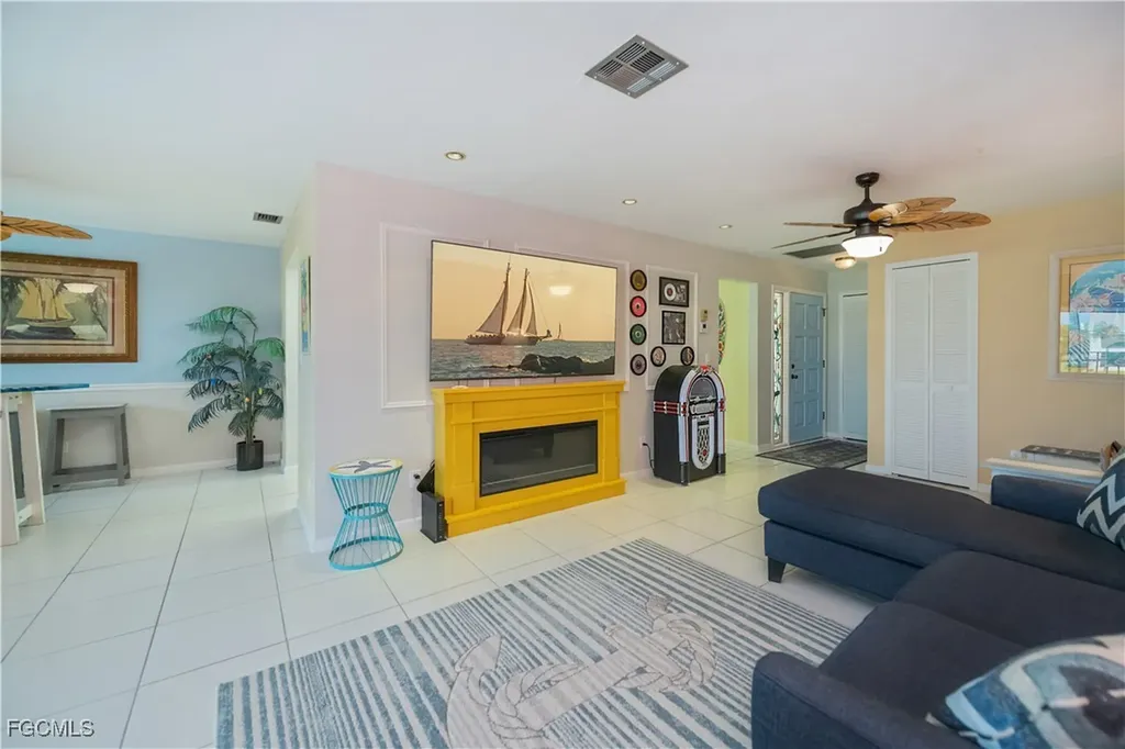 3612 SE 12th Avenue Cape Coral FL 33904