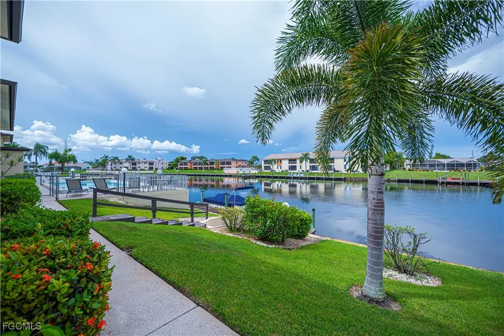 3612 SE 12th Avenue Cape Coral FL 33904