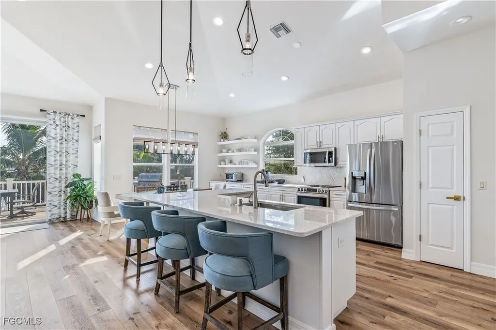 1965 Roseate Lane Sanibel FL 33957
