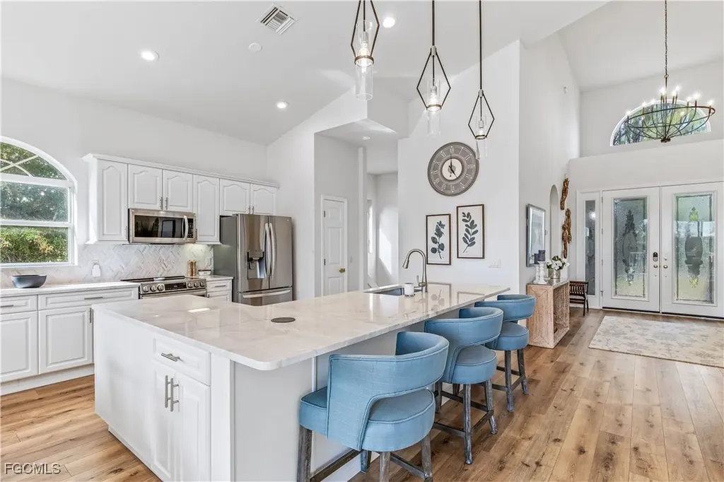 1965 Roseate Lane Sanibel FL 33957