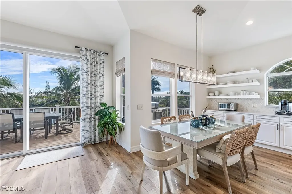 1965 Roseate Lane Sanibel FL 33957