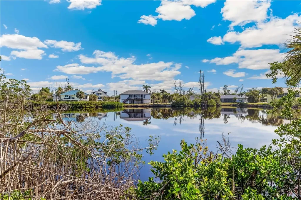 1965 Roseate Lane Sanibel FL 33957