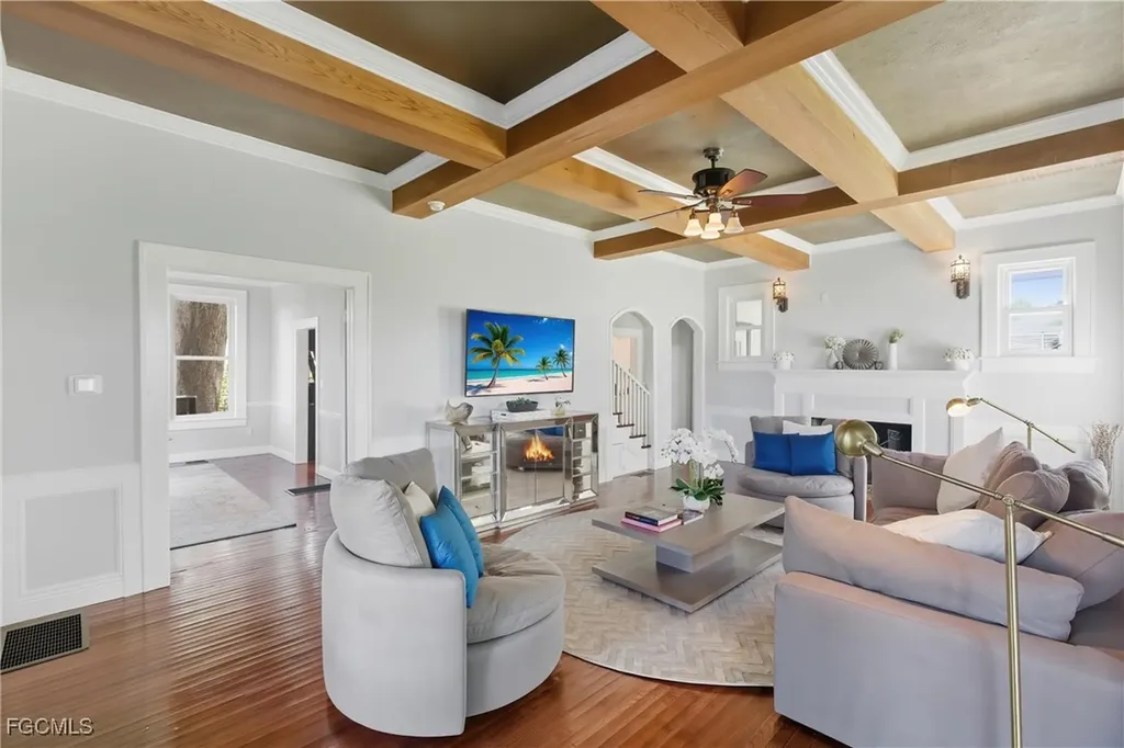 101 Fairview Avenue Fort Myers FL 33905