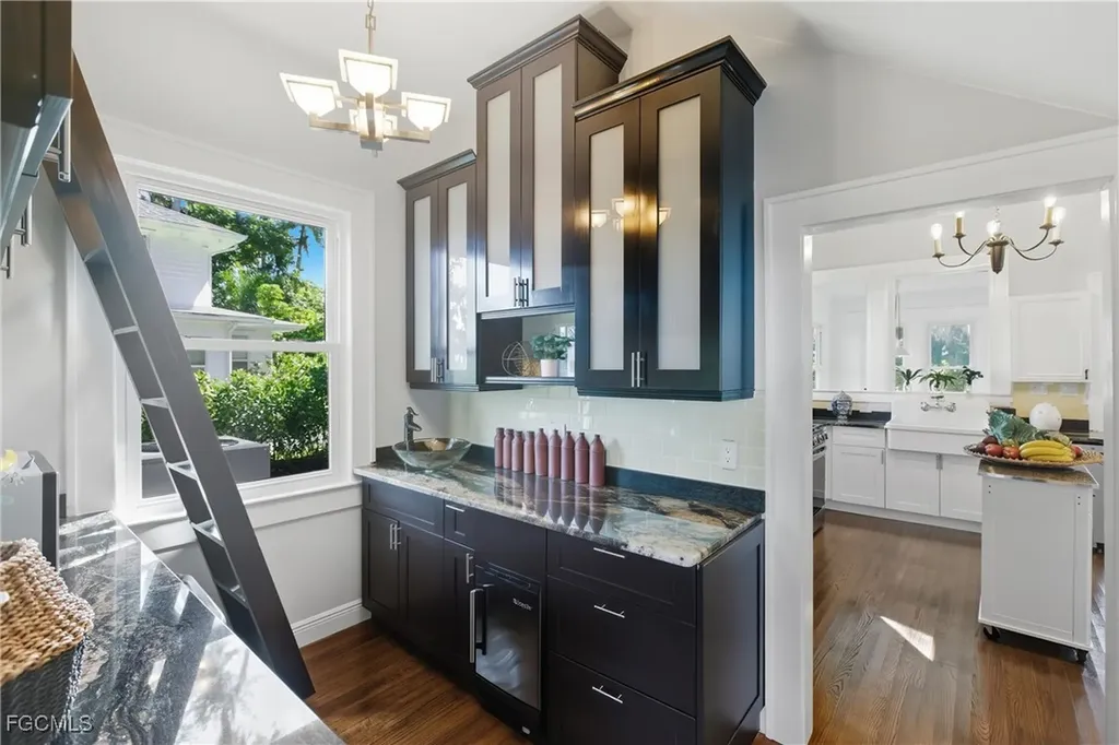 101 Fairview Avenue Fort Myers FL 33905