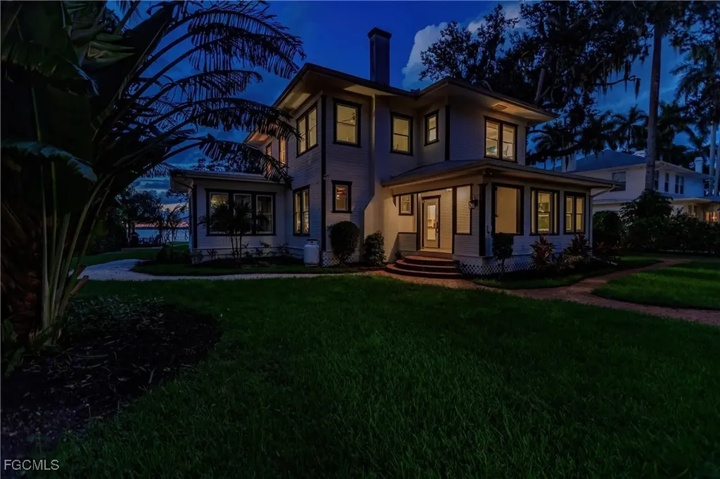 101 Fairview Avenue Fort Myers FL 33905