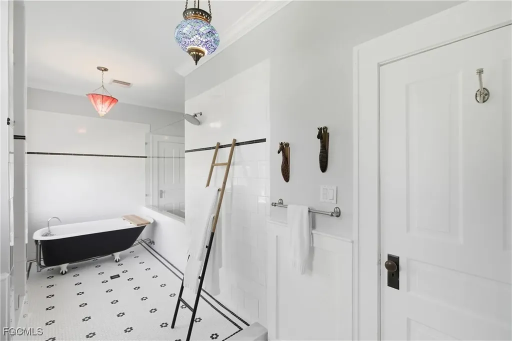 101 Fairview Avenue Fort Myers FL 33905