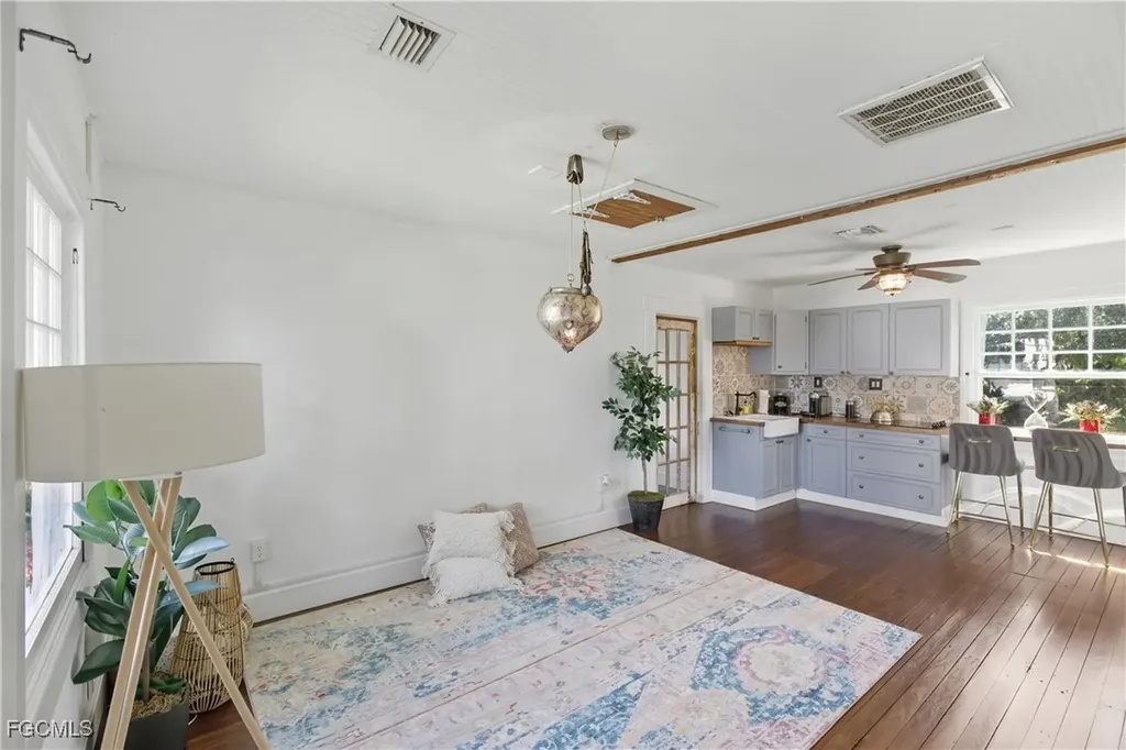 101 Fairview Avenue Fort Myers FL 33905