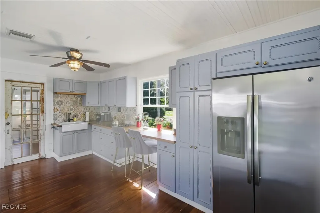 101 Fairview Avenue Fort Myers FL 33905