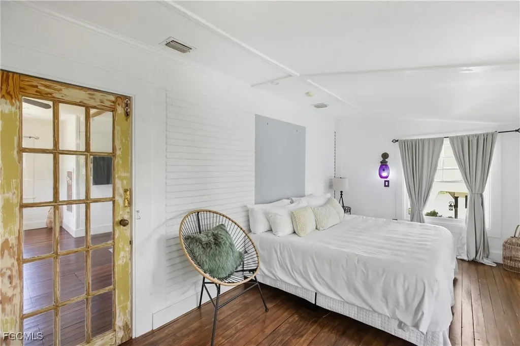 101 Fairview Avenue Fort Myers FL 33905