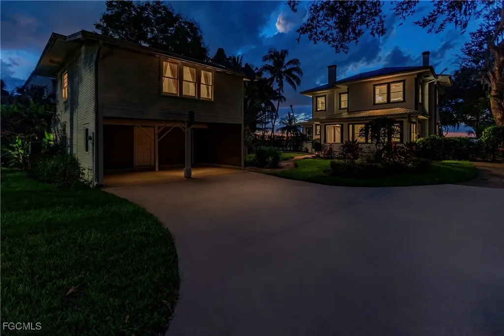 101 Fairview Avenue Fort Myers FL 33905