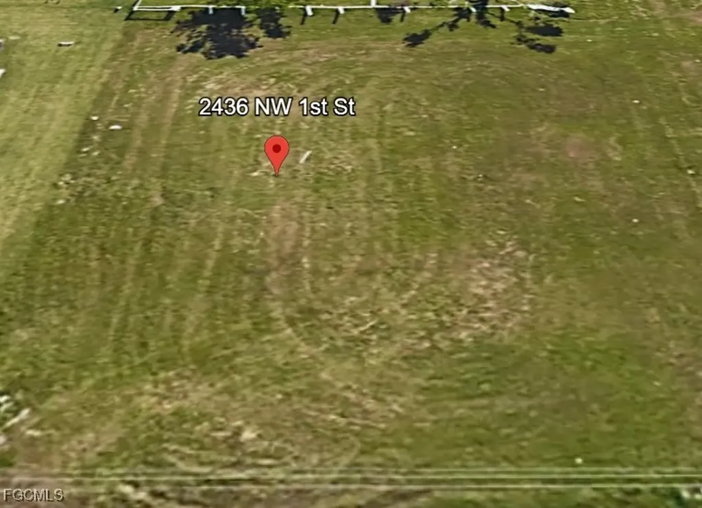 2436 NW 1st Street Cape Coral FL 33993