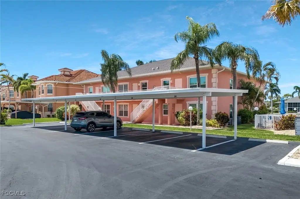 4550 SE 5th Place Cape Coral FL 33904