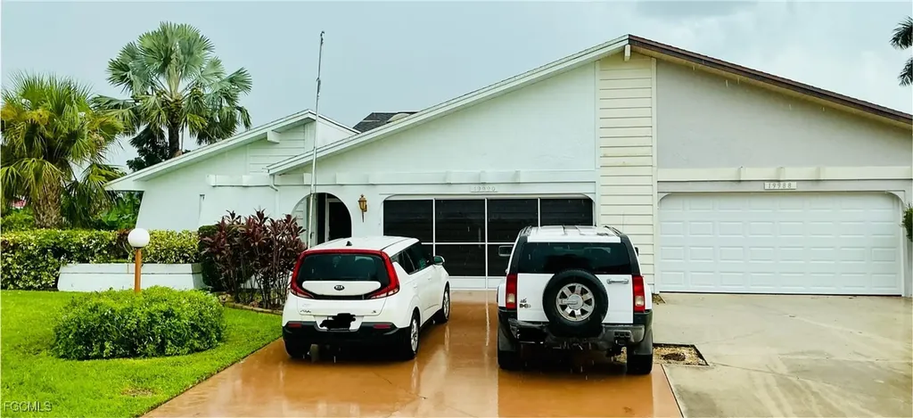 19990 Lake Vista Circle Lehigh Acres FL 33936