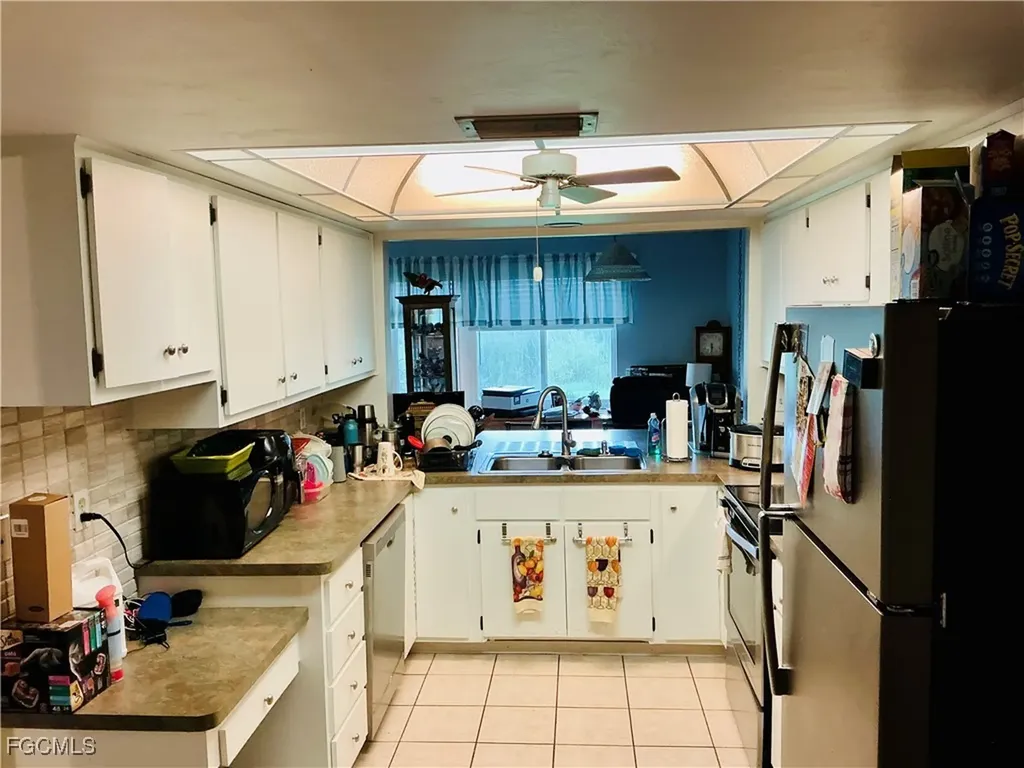 19990 Lake Vista Circle Lehigh Acres FL 33936