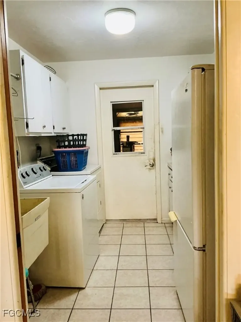 19990 Lake Vista Circle Lehigh Acres FL 33936