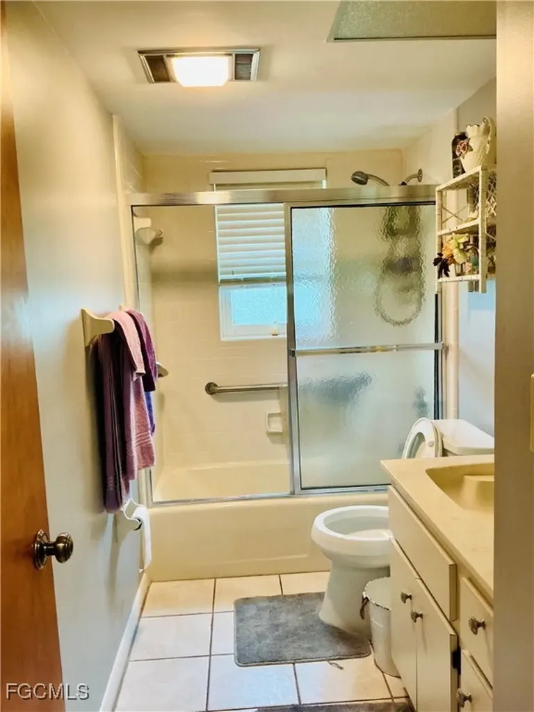 19990 Lake Vista Circle Lehigh Acres FL 33936