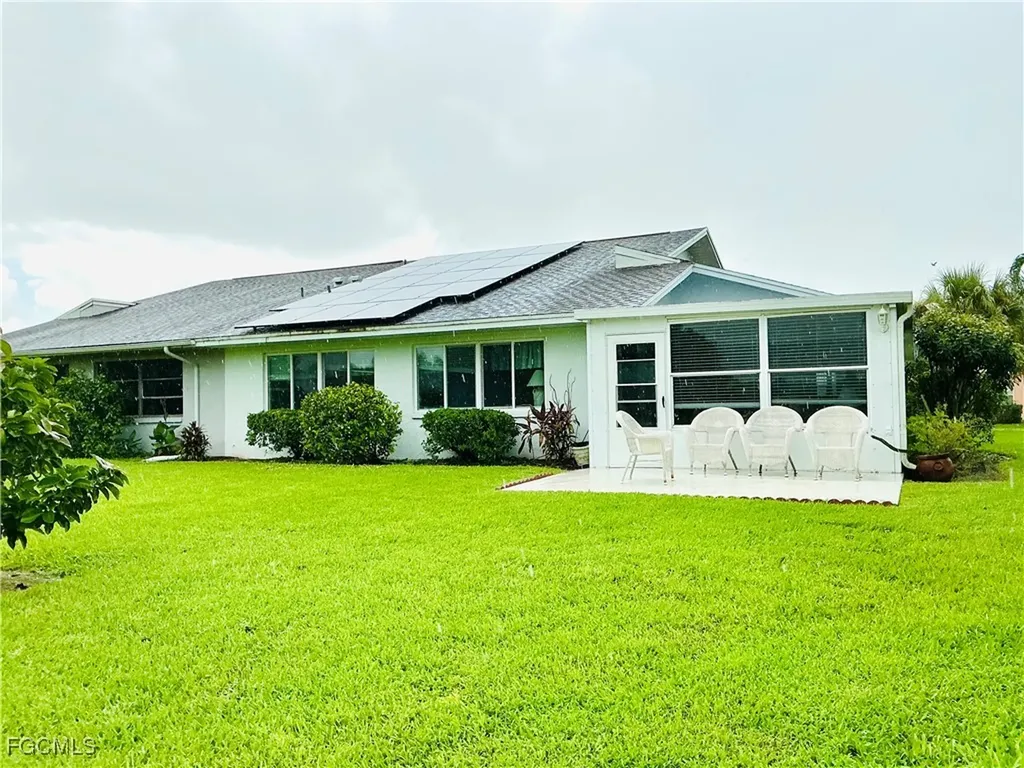 19990 Lake Vista Circle Lehigh Acres FL 33936