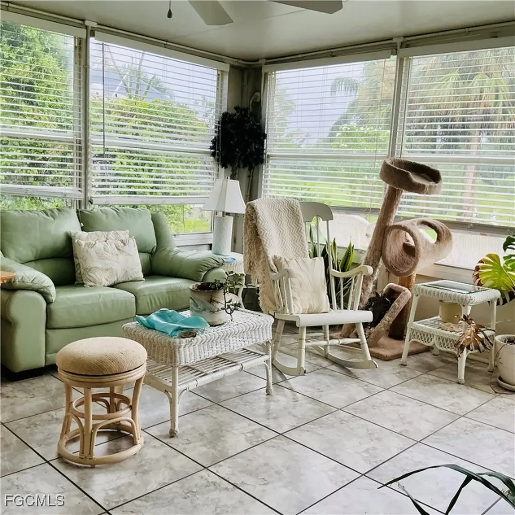 19990 Lake Vista Circle Lehigh Acres FL 33936
